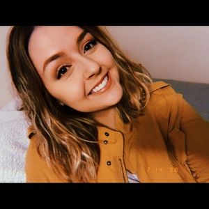 Meet your Posher, Kendra